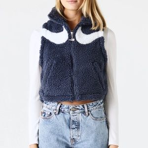 NWT Nike Women's Swoosh Sherpa Vest